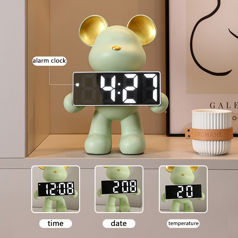ساعة دب إسكندنافية إبداعية من  - مراجعة Led Desk Clock وسعره
