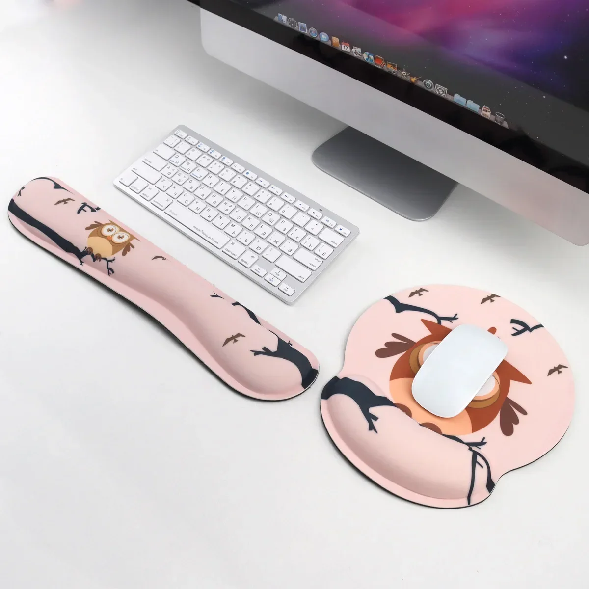 لوحة ماوس مانعة الانزلاق مع قا - مراجعة Wrist Rest Pad وسعره