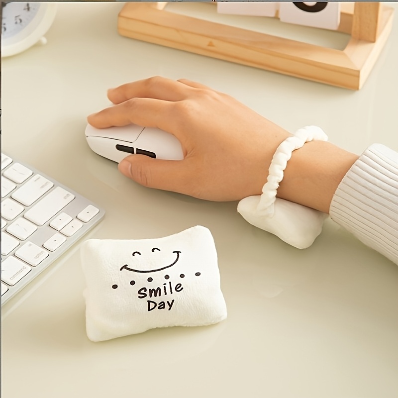 وسادة إسفنجية لطيفة وخفيفة الو - مراجعة Wrist Rest Pad وسعره